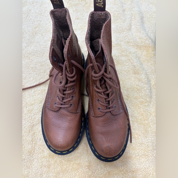 Dr Martin’s 1460 Pascal Brown Nubuck leather Boots Size 7 good condition. - Picture 3 of 6